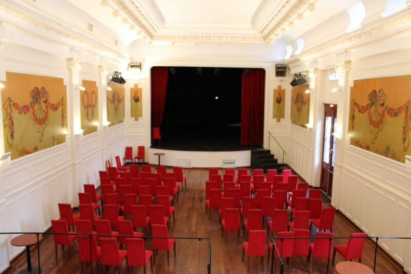 File:Ancien-casino-de-Luxeuil espace-frichet 2.jpg