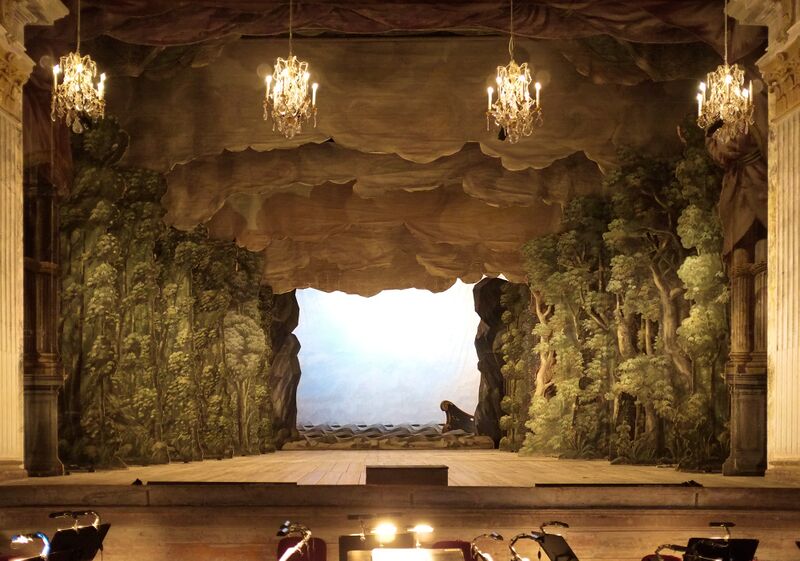 File:IO2 A.04 05.jpg