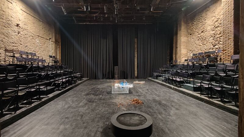 File:GR Athens Stefedoni interiour.jpg