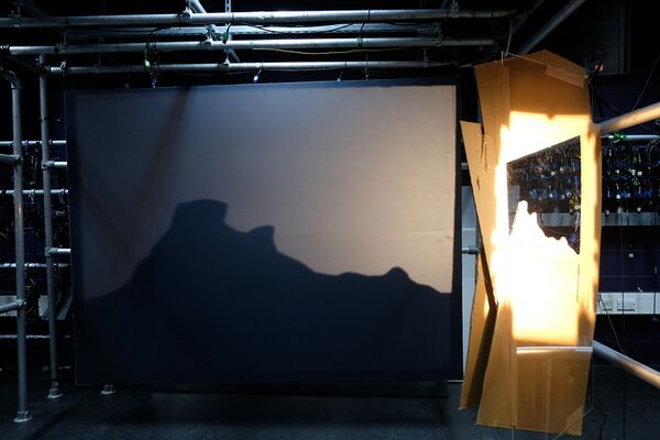 IO4 20 Making a Linnebach Projector 04.jpg