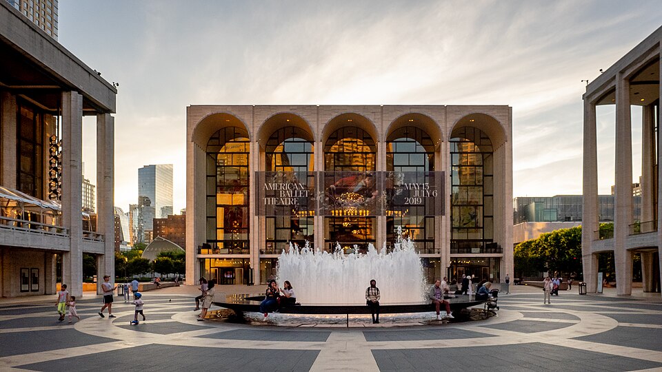 File:Lincoln Center Overview (48047495362).jpg