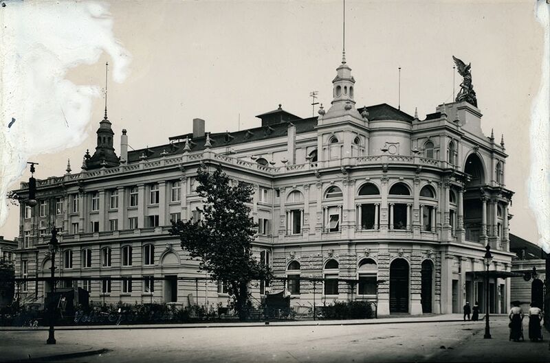 File:Hamburger Volksoper.jpg