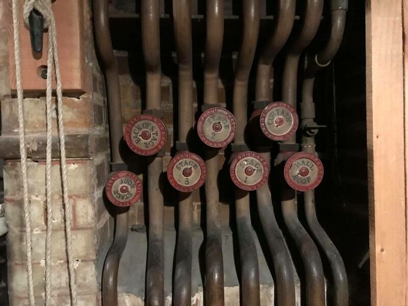 File:Gas control.jpg