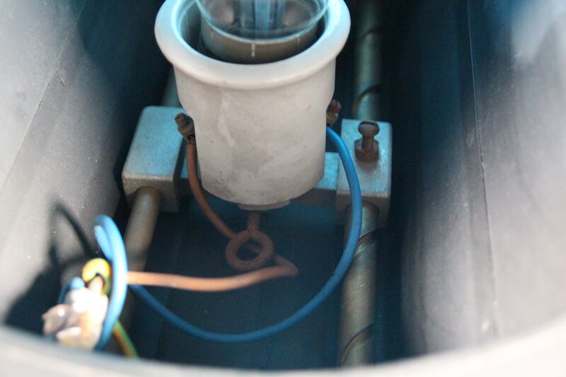 File:T0019 Lamp mechanism.JPG