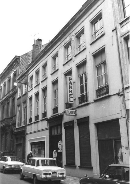 File:Kleine Fakkel Mutsaertstraat.jpg