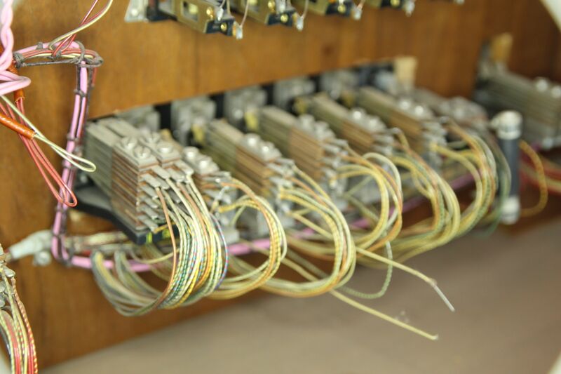 File:T0036 wiring of switches.JPG