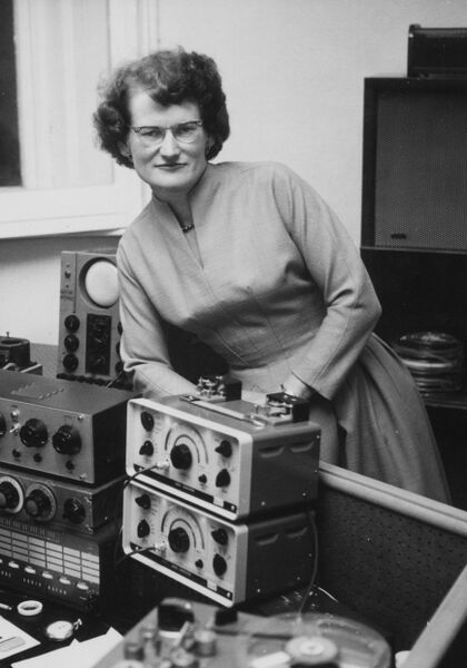File:Daphne Oram.jpg