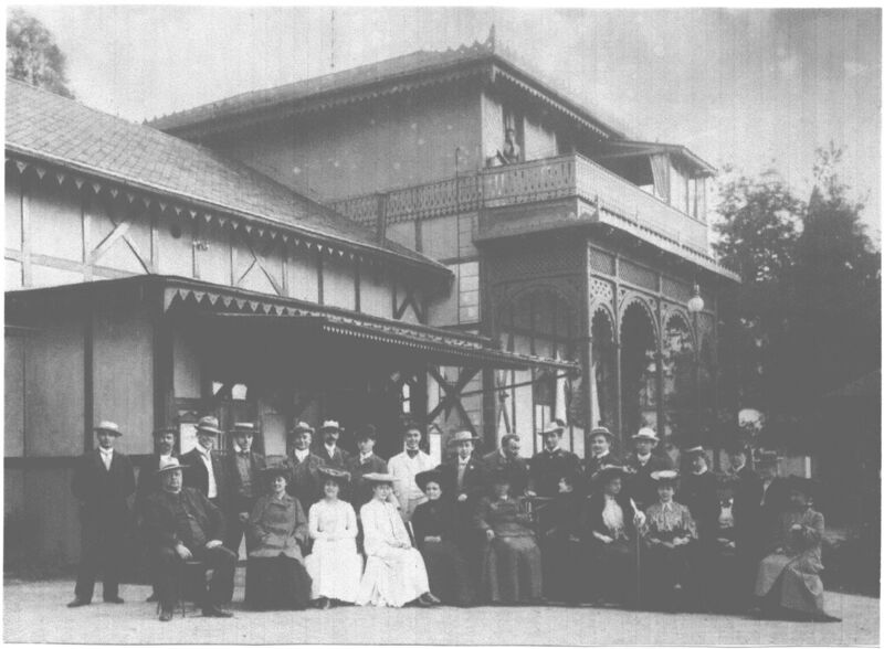File:DE Bad Elsden albert-theater.jpg