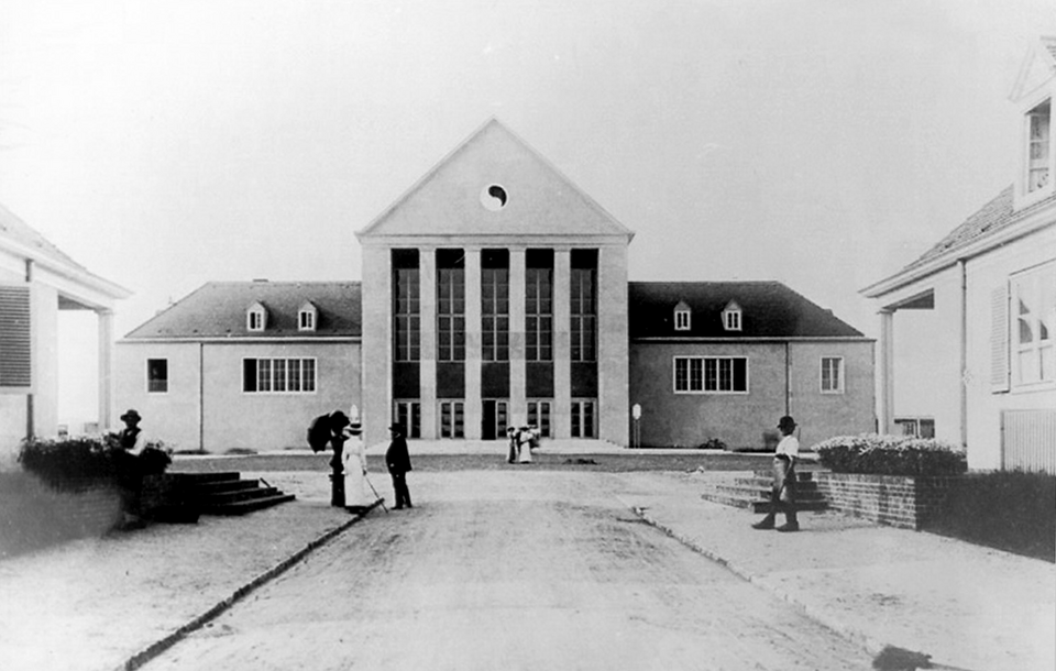 File:Festspielhaus Hellerau 1913.png