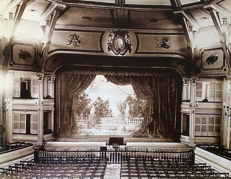 File:PH Manila zorilla.jpg