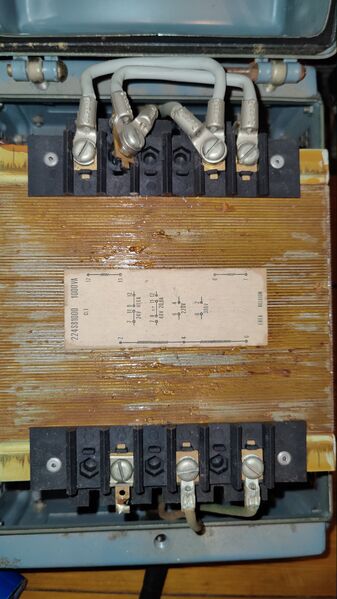 File:T0011b connections.jpg