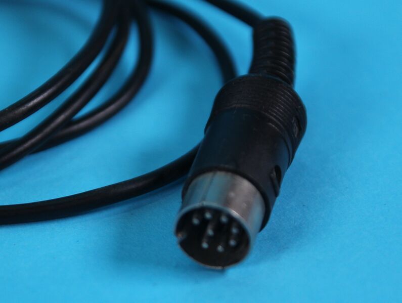 File:T0037b plug.JPG