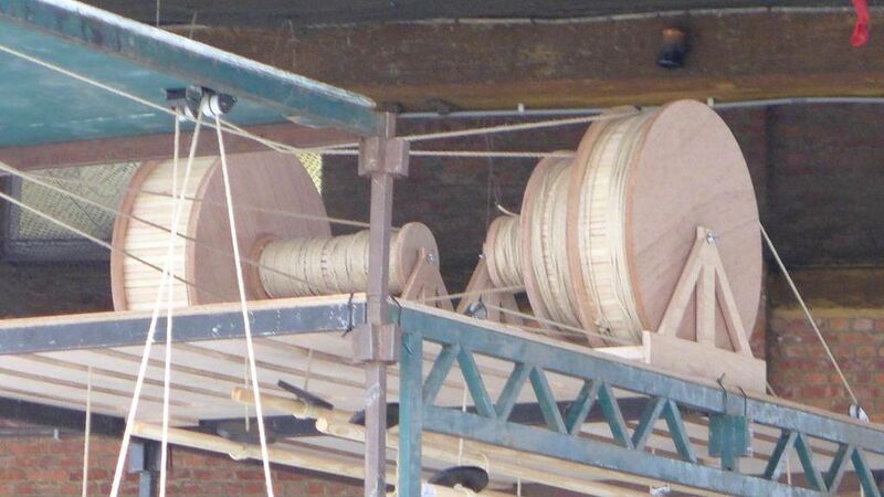 File:Model drums.jpg