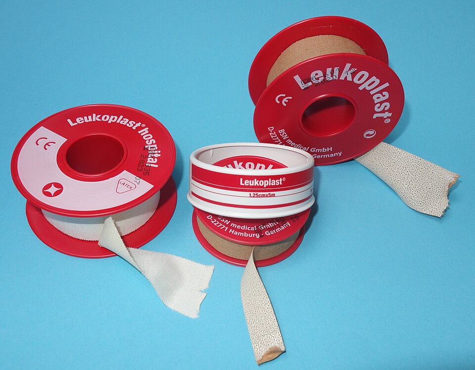File:Leukoplast Fixierpflaster.JPG